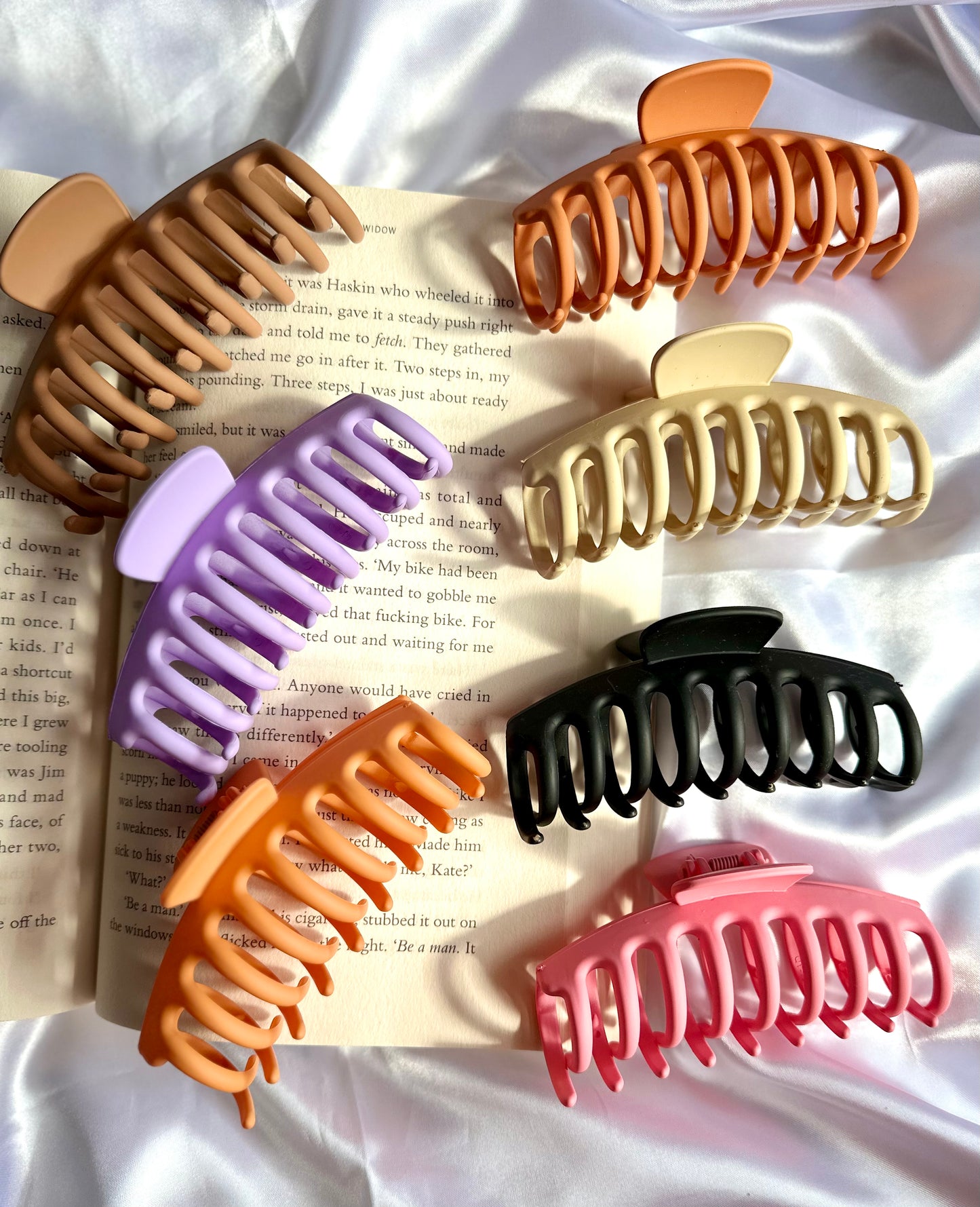 MATTE CLAW CLIPS